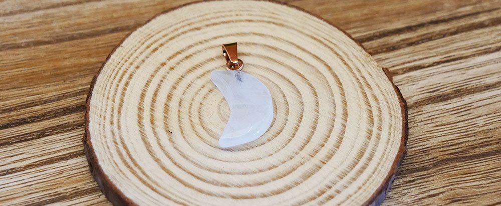 OFFRE LIMITÉE : 1 Pierre naturelle OU 1 Charm OFFERT